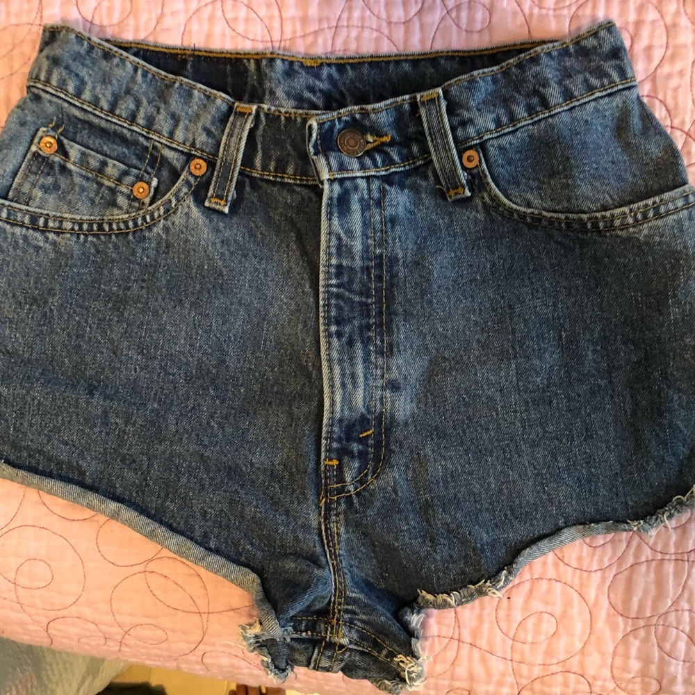 Levi’s 512 High waisted jean shorts *NEW